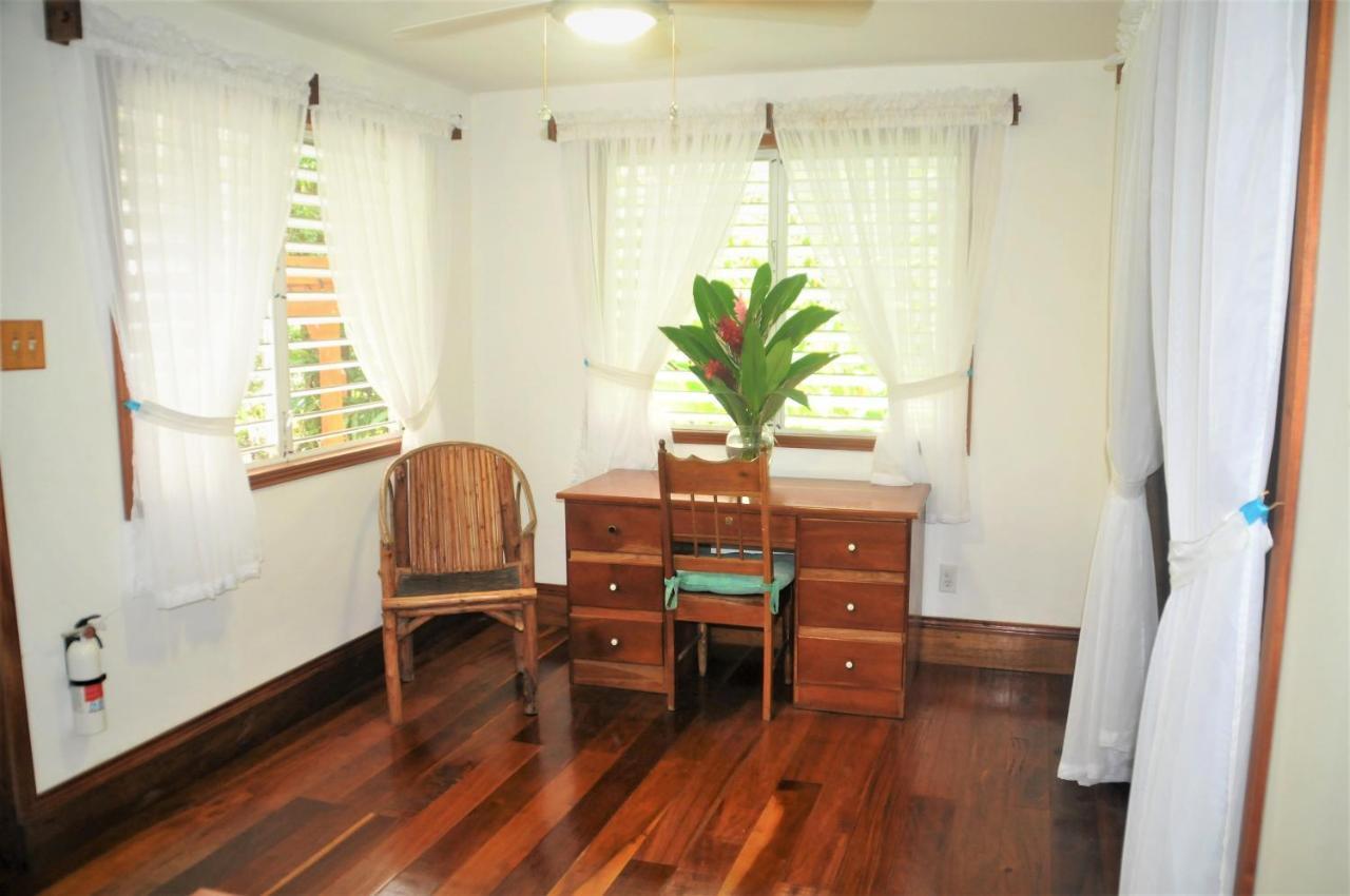 Hickatee Cottages, Belize, Central America Punta Gorda Chambre photo