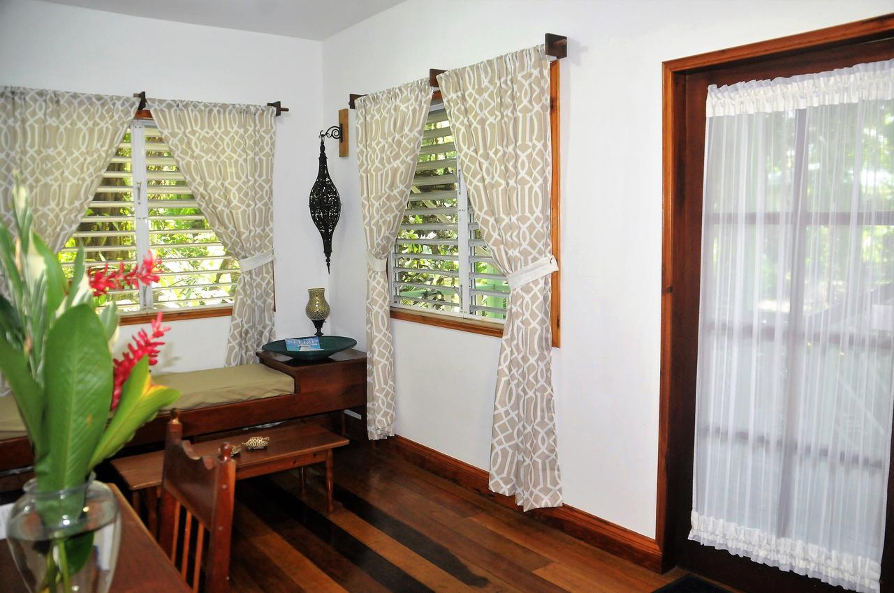 Hickatee Cottages, Belize, Central America Punta Gorda Extérieur photo