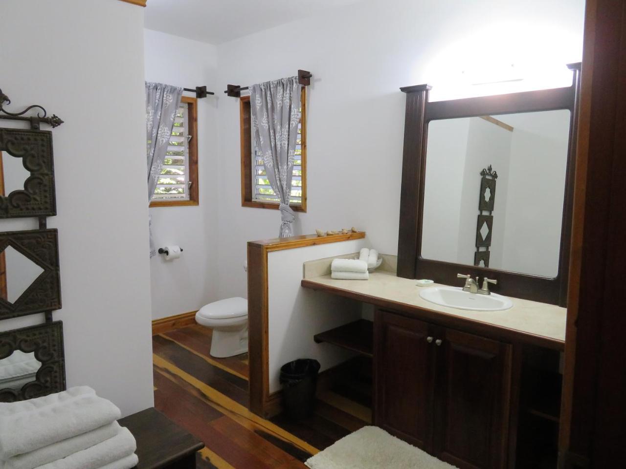 Hickatee Cottages, Belize, Central America Punta Gorda Extérieur photo